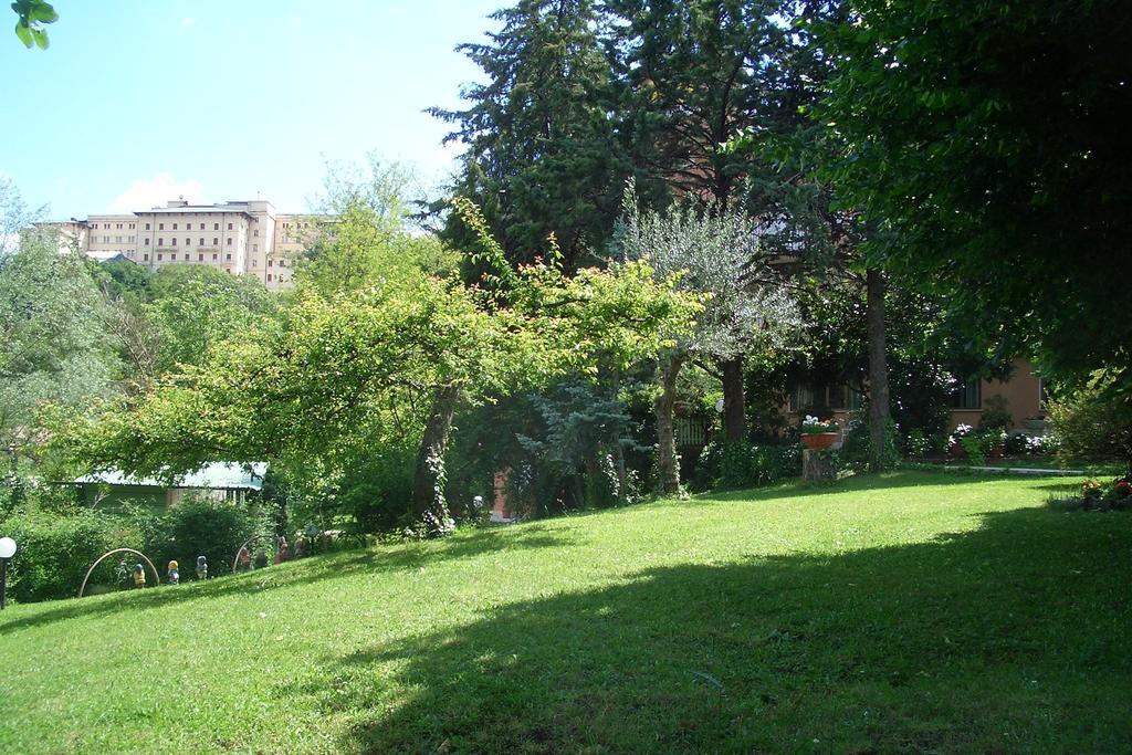 King Hotel Фиуджи Екстериор снимка